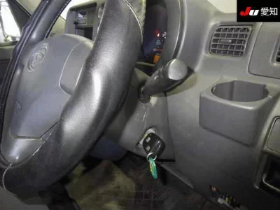DAIHATSU HIJET VAN