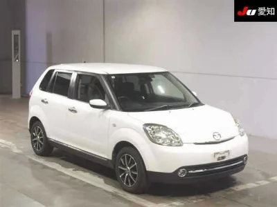 Mazda VERISA
