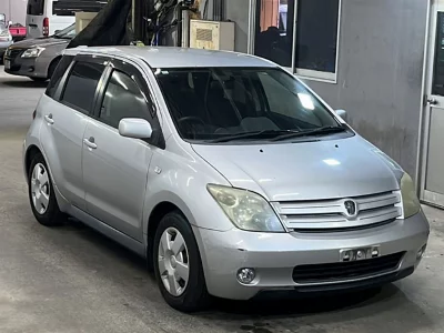Toyota Ist