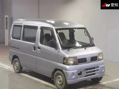 NISSAN CLIPPER VAN