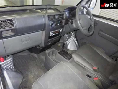 NISSAN CLIPPER VAN