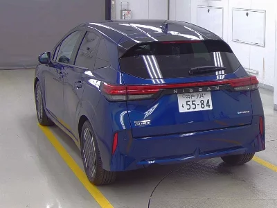 Nissan Aura
