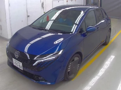 Nissan Aura