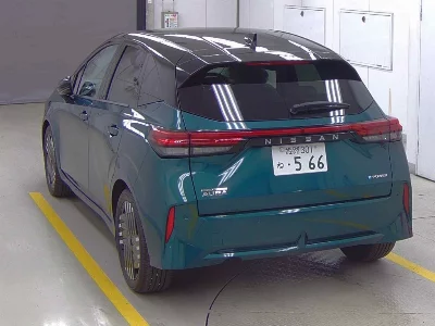 Nissan Aura