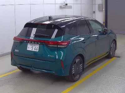 Nissan Aura