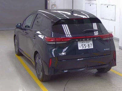Nissan Aura