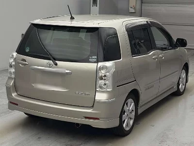 Toyota Raum