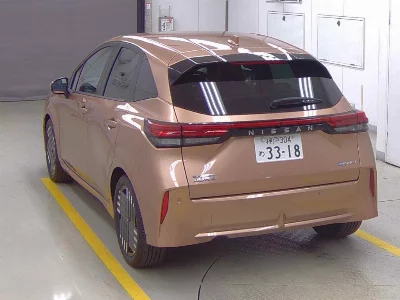 Nissan Aura