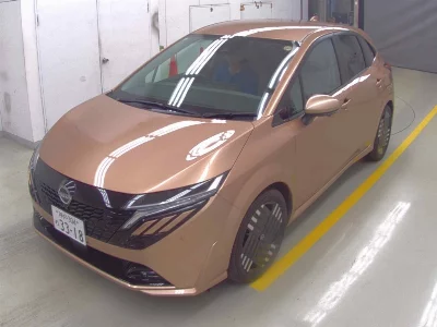 Nissan Aura