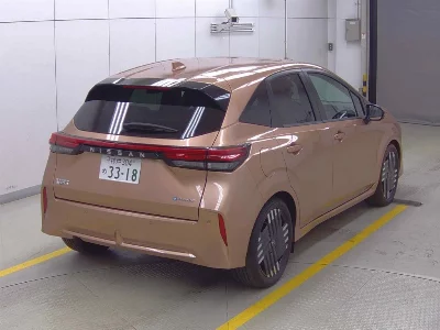 Nissan Aura