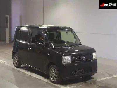 Toyota Pixis Space