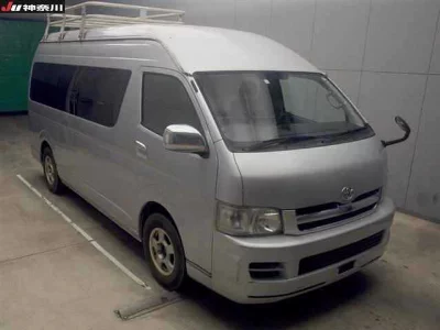 TOYOTA HIACE WAGON