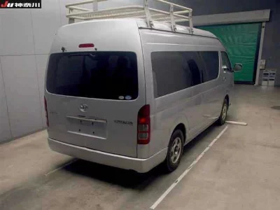 TOYOTA HIACE WAGON