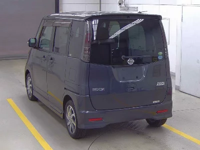 NISSAN ROOX