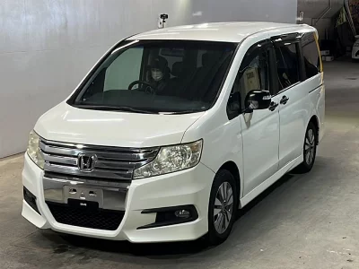 Honda STEPWGN SPADA
