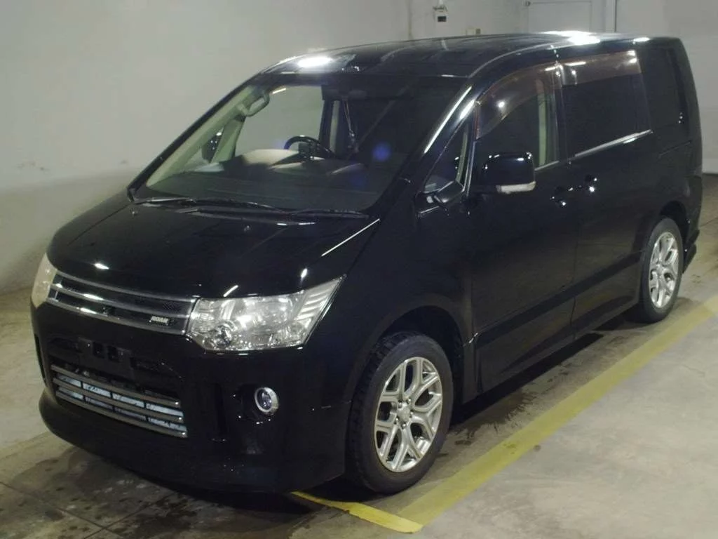Mitsubishi Delica D:5  с аукциона в Японии