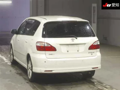 Toyota Ipsum