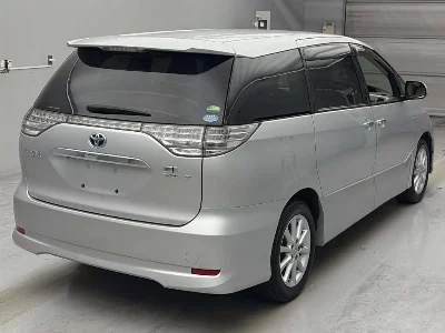 Toyota Estima Hybrid