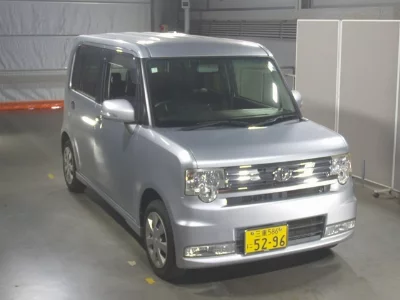 TOYOTA PIXIS SPACE