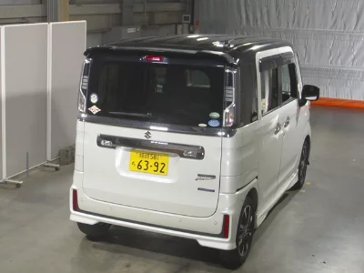 Suzuki Spacia Custom