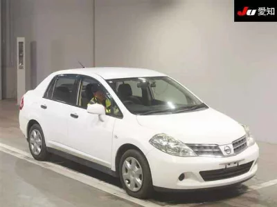 Nissan Tiida Latio