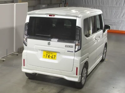 Suzuki Spacia Custom