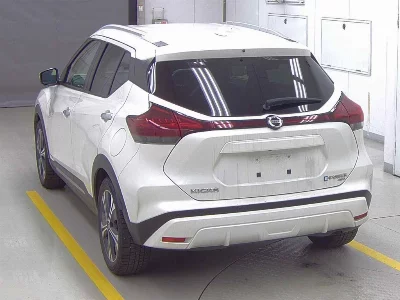 NISSAN KICKS