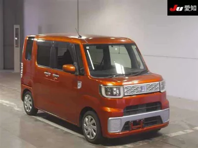 DAIHATSU WAKE