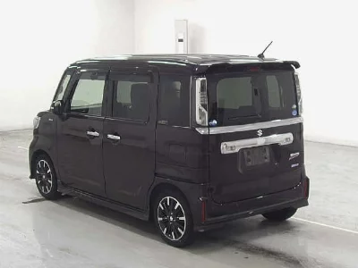 Suzuki Spacia Custom