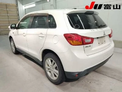 Mitsubishi RVR