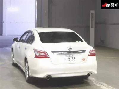 Nissan TEANA