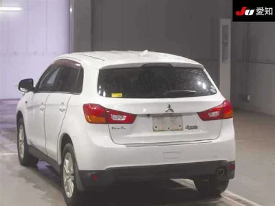 Mitsubishi RVR