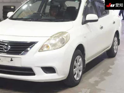 Nissan Tiida Latio