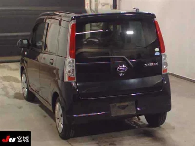 Subaru STELLA