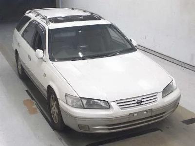 TOYOTA CAMRY GRACIA