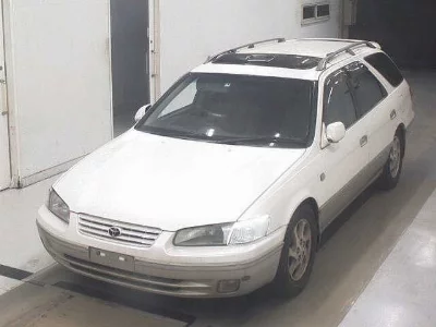 TOYOTA CAMRY GRACIA