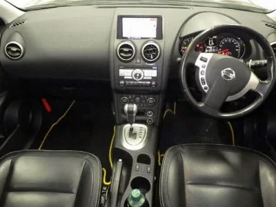 NISSAN DUALIS