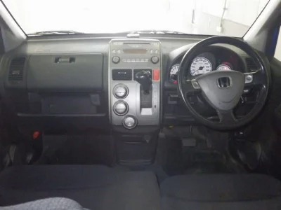 Honda Mobilio Spike
