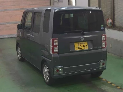 DAIHATSU WAKE