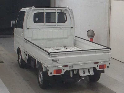 NISSAN NT100 CLIPPER