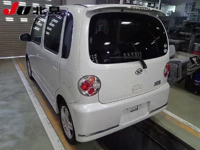 DAIHATSU MOVE LATTE