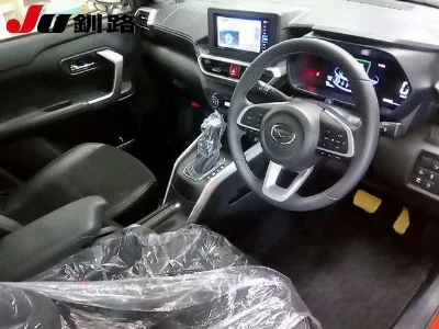 DAIHATSU ROCKY