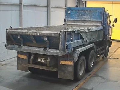 NISSAN UD