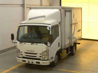 Isuzu Elf
