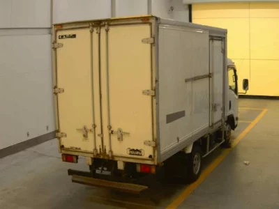 Isuzu ELF