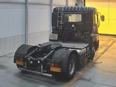 NISSAN UD