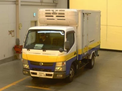 Nissan NT450 ATLAS
