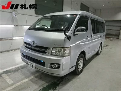 TOYOTA HIACE WAGON