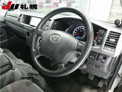 TOYOTA HIACE WAGON