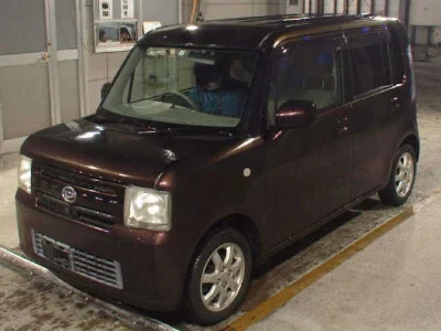DAIHATSU MOVE CONTE